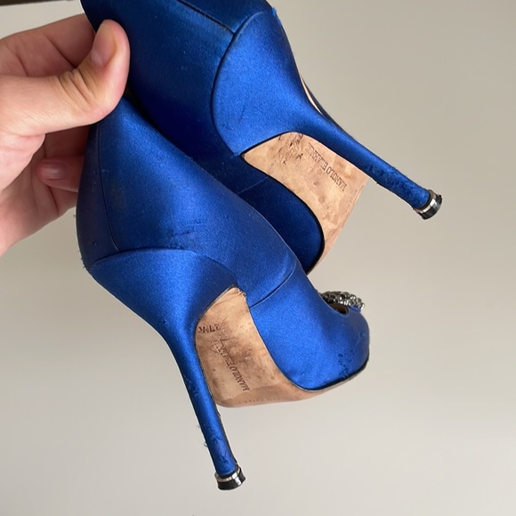 Manolo Blahnik Hangisi - Picture 10 of 12